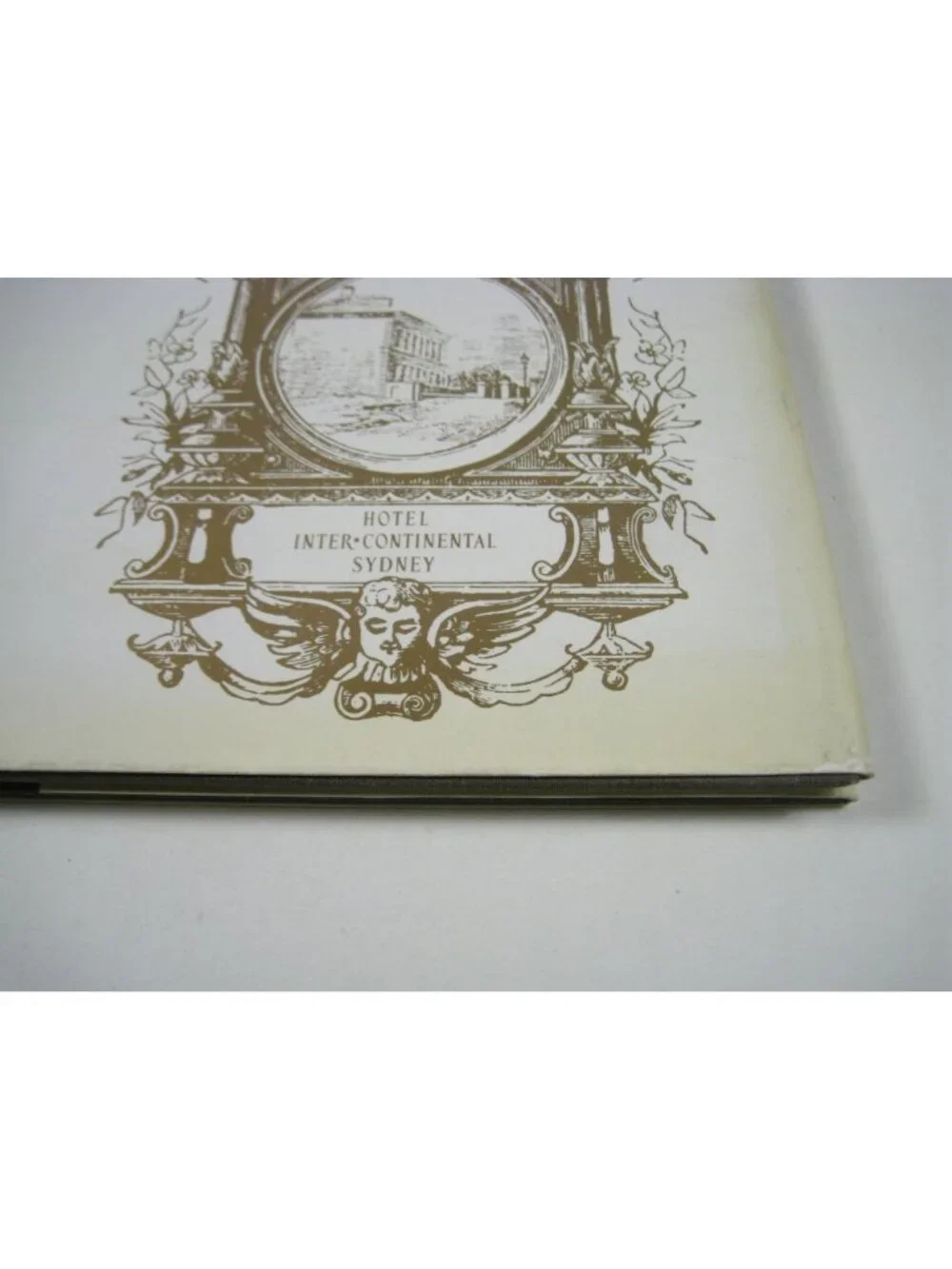 N/A dust jacket